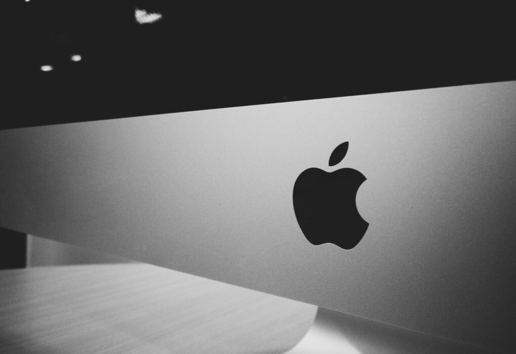 Apple new laptop